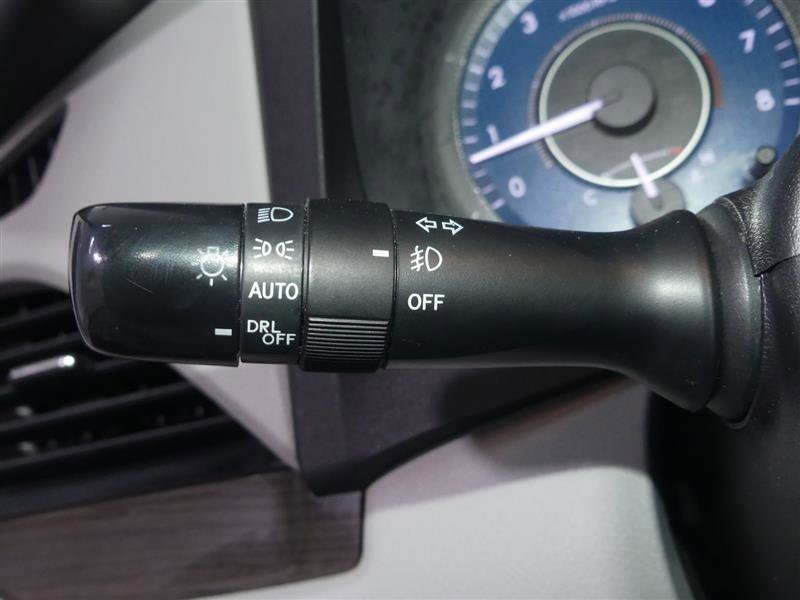 Used 2018 Toyota Sienna XLE Premium w/ Cargo Management Package image 33