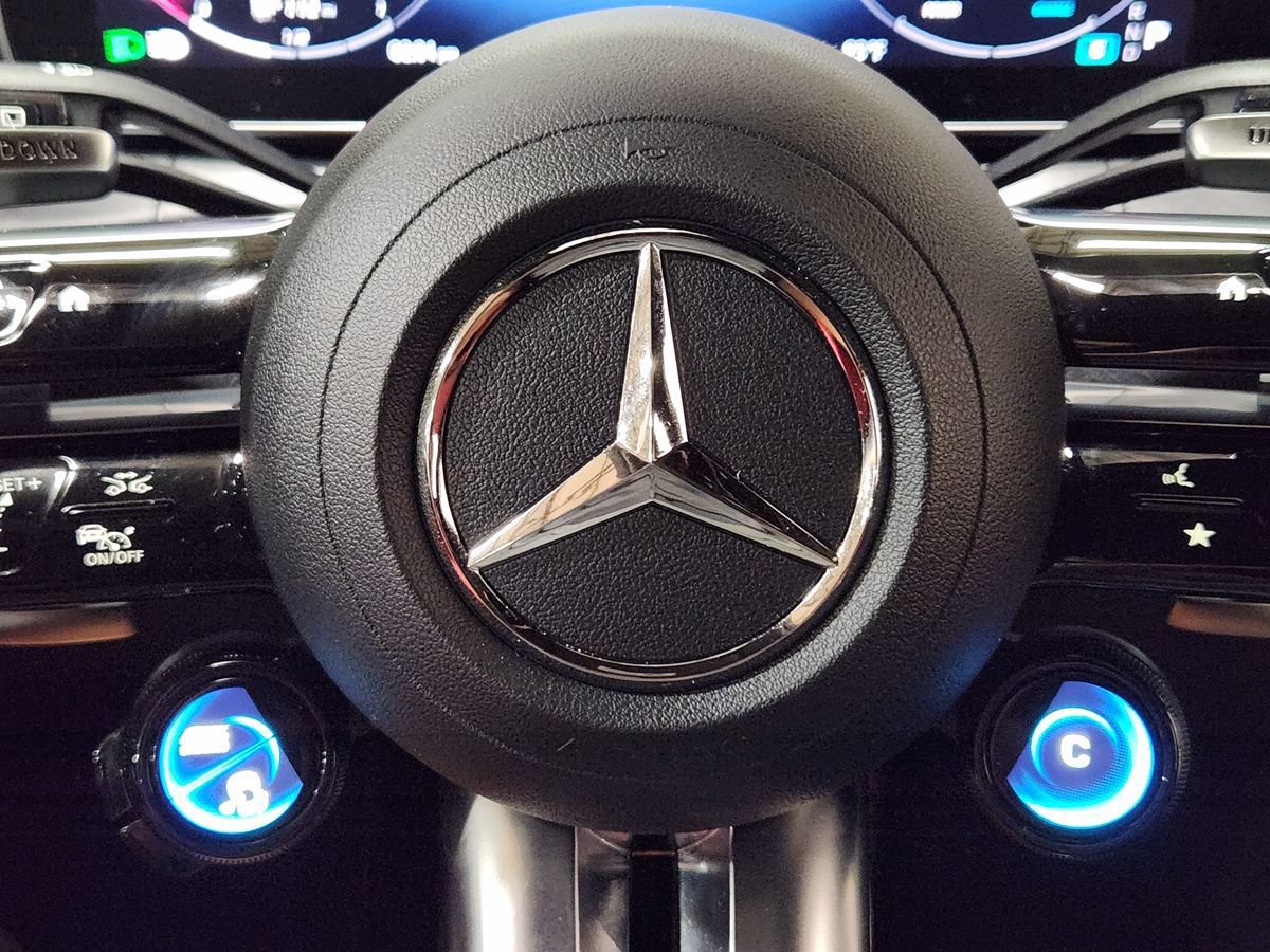 Used 2024 Mercedes-Benz GLC 43 AMG 4MATIC image 49
