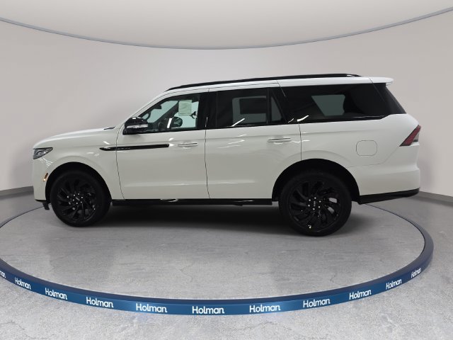 New 2027 Lincoln Navigator Reserve w/ Jet Appearance Package AWD/4WD image 8
