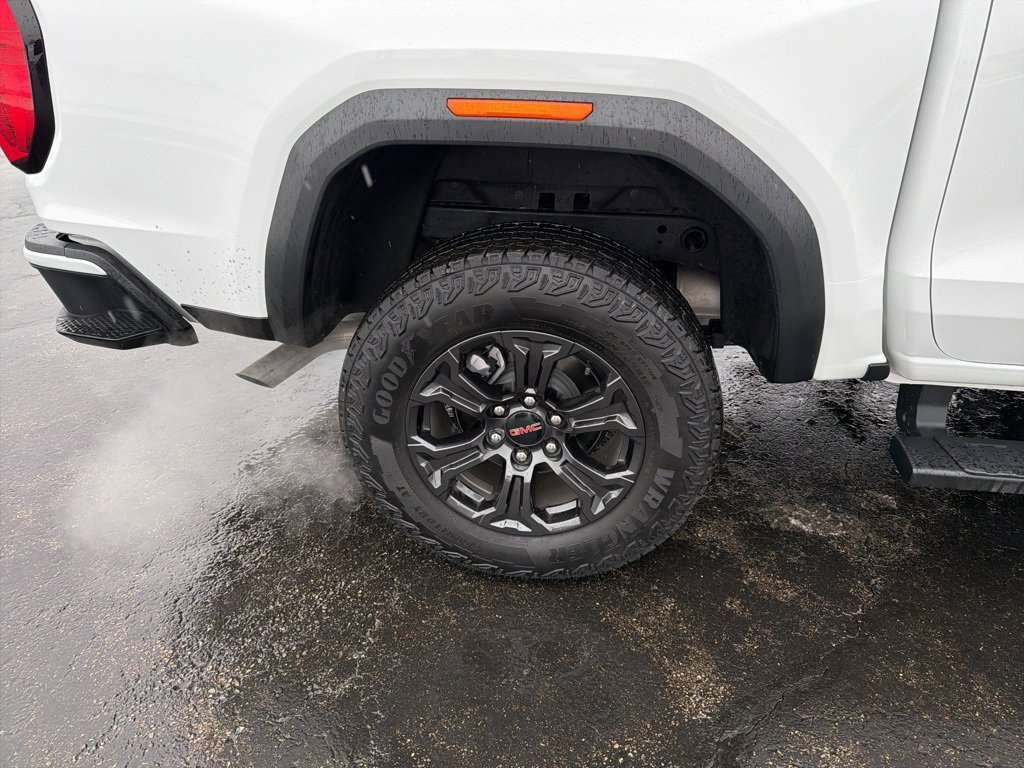 Used 2025 GMC Canyon Elevation w/ Convenience Package image 30