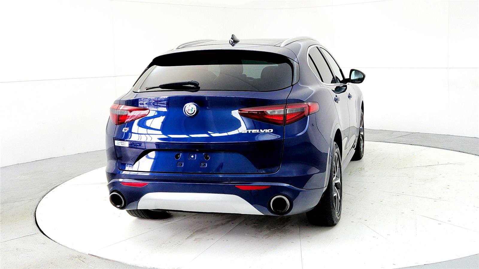 Used 2020 Alfa Romeo Stelvio Ti w/ Active Blind Spot Package AWD/4WD image 5