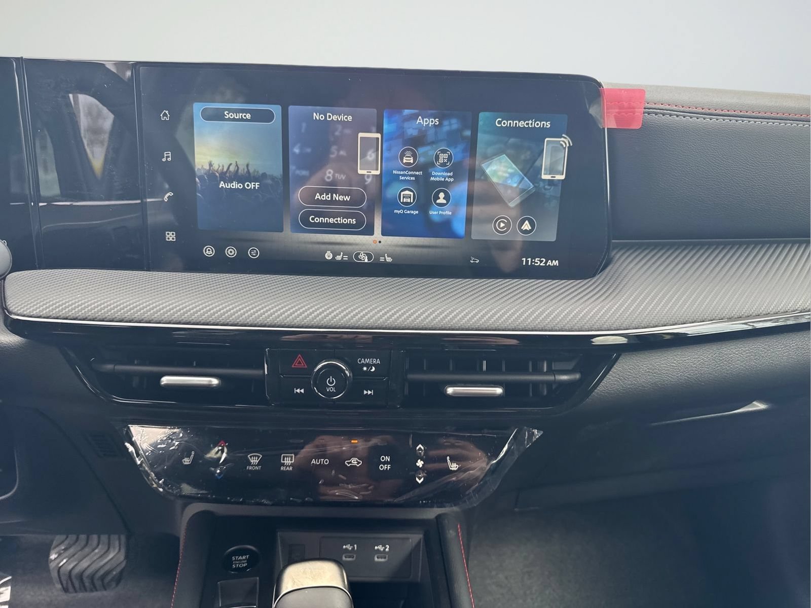 New 2026 Nissan Kicks SR w/ SR Premium Package FWD image 18