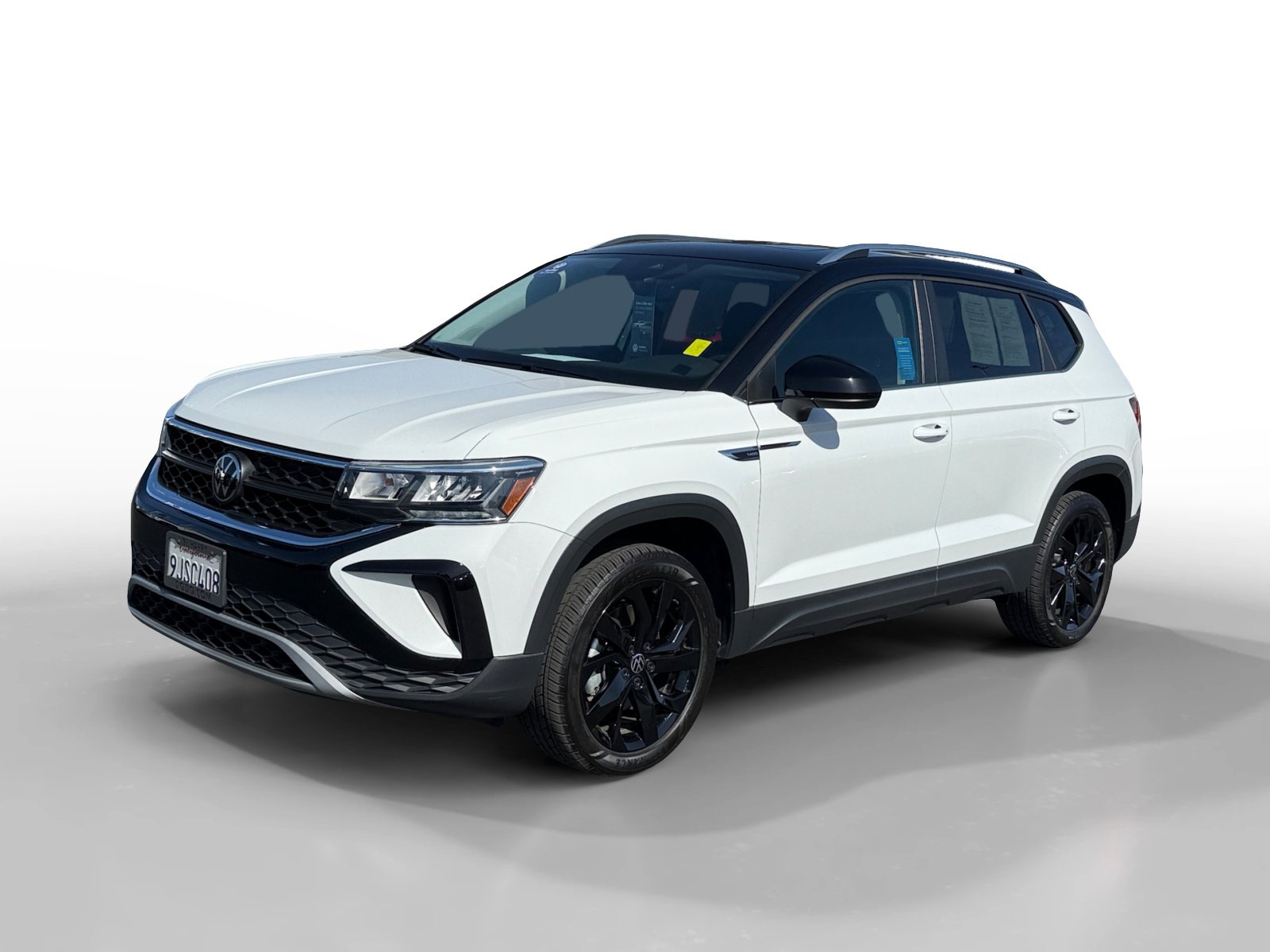 Certified 2023 Volkswagen Taos SE FWD image 1