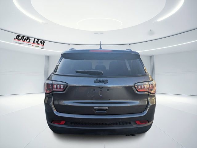 Used 2018 Jeep Compass Altitude w/ Popular Equipment Group image 4