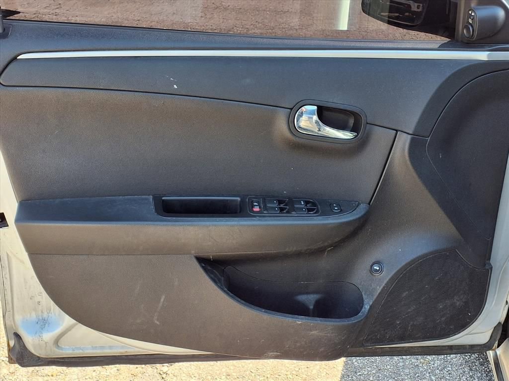 Used 2009 Chevrolet Malibu LT w/ Power Convenience Package image 10