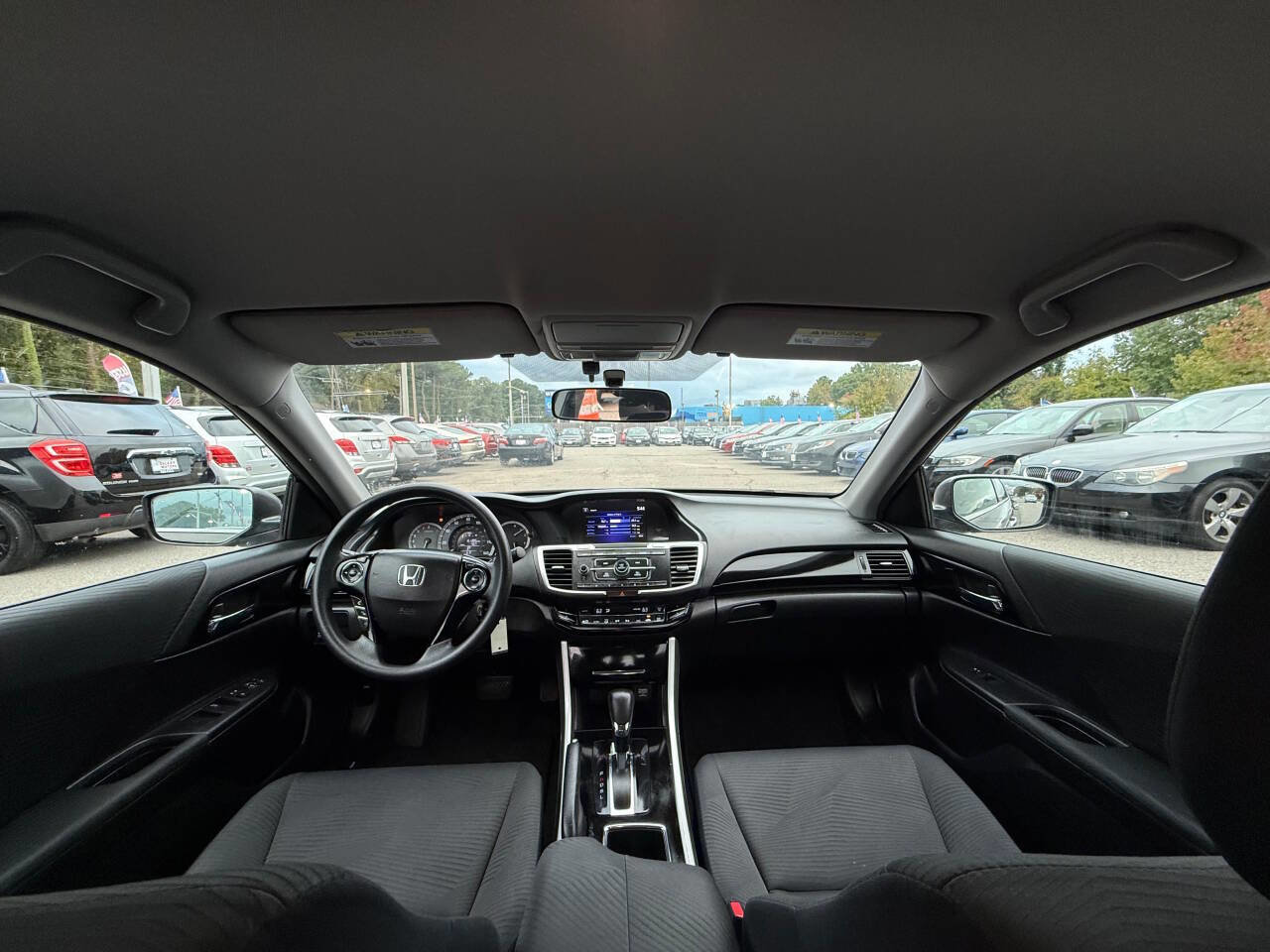Used 2017 Honda Accord LX image 10
