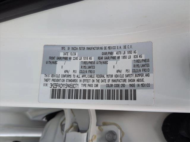 Used 2025 MAZDA MAZDA3 s image 24
