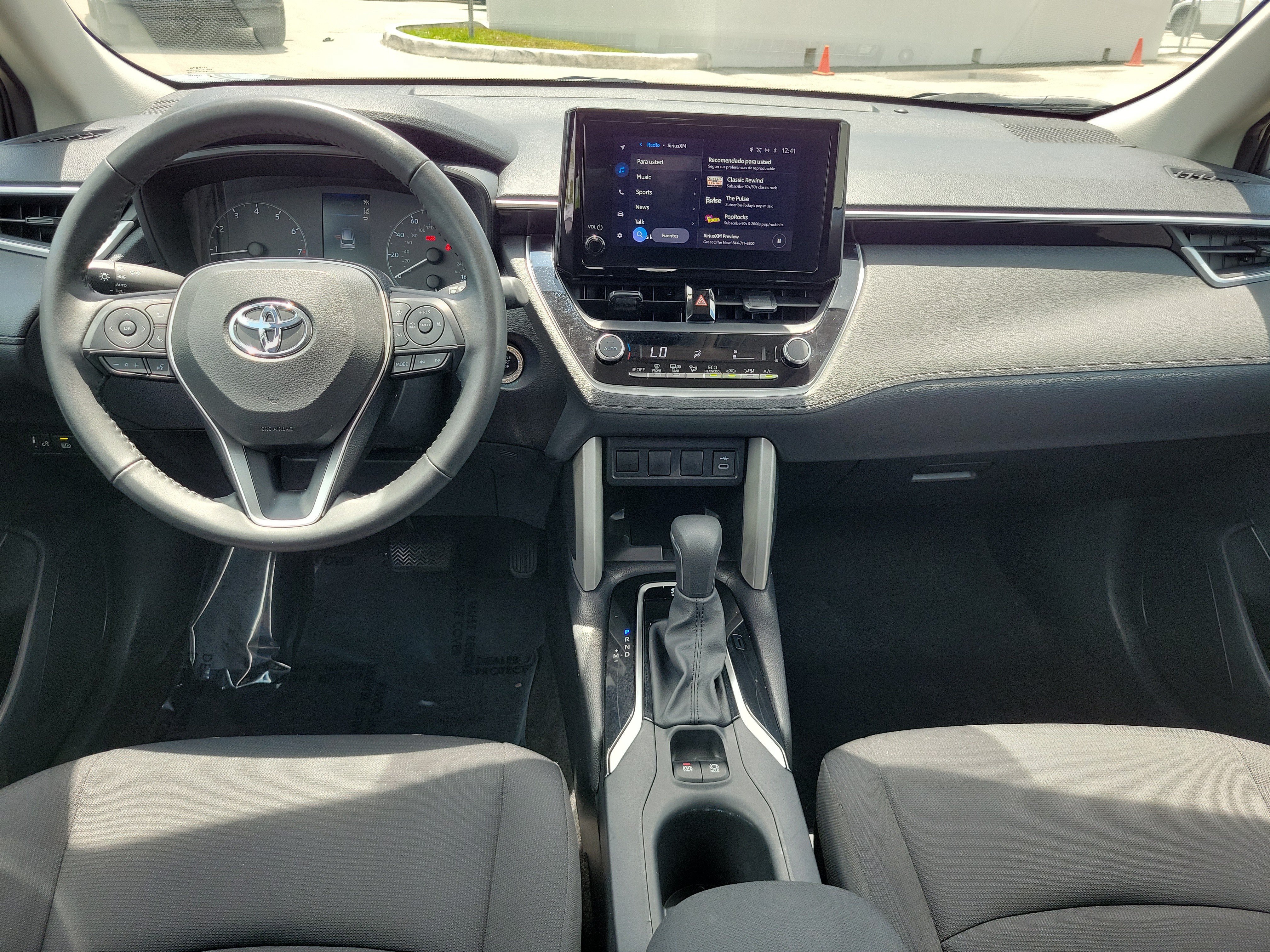 Used 2024 Toyota Corolla Cross LE w/ Moonroof Package FWD image 15