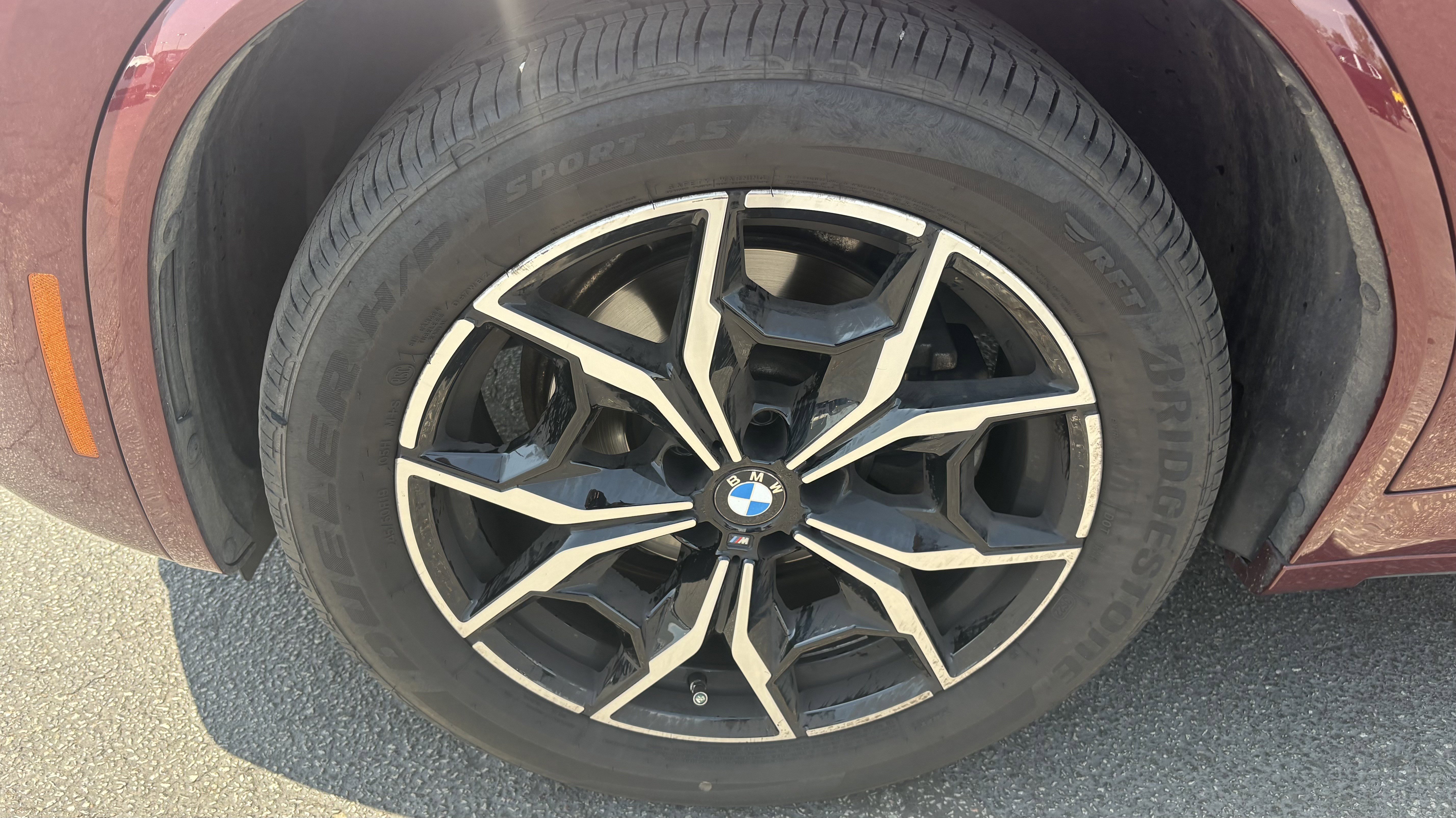 Used 2023 BMW X4 xDrive30i w/ M Sport Package AWD/4WD image 12