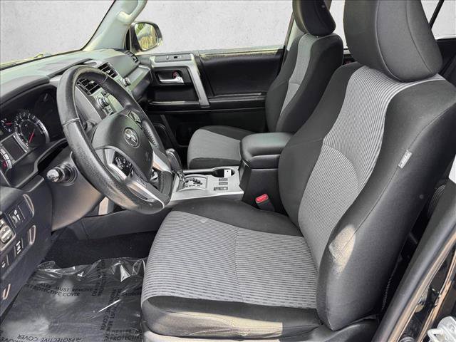 Used 2016 Toyota 4Runner SR5 AWD/4WD image 10