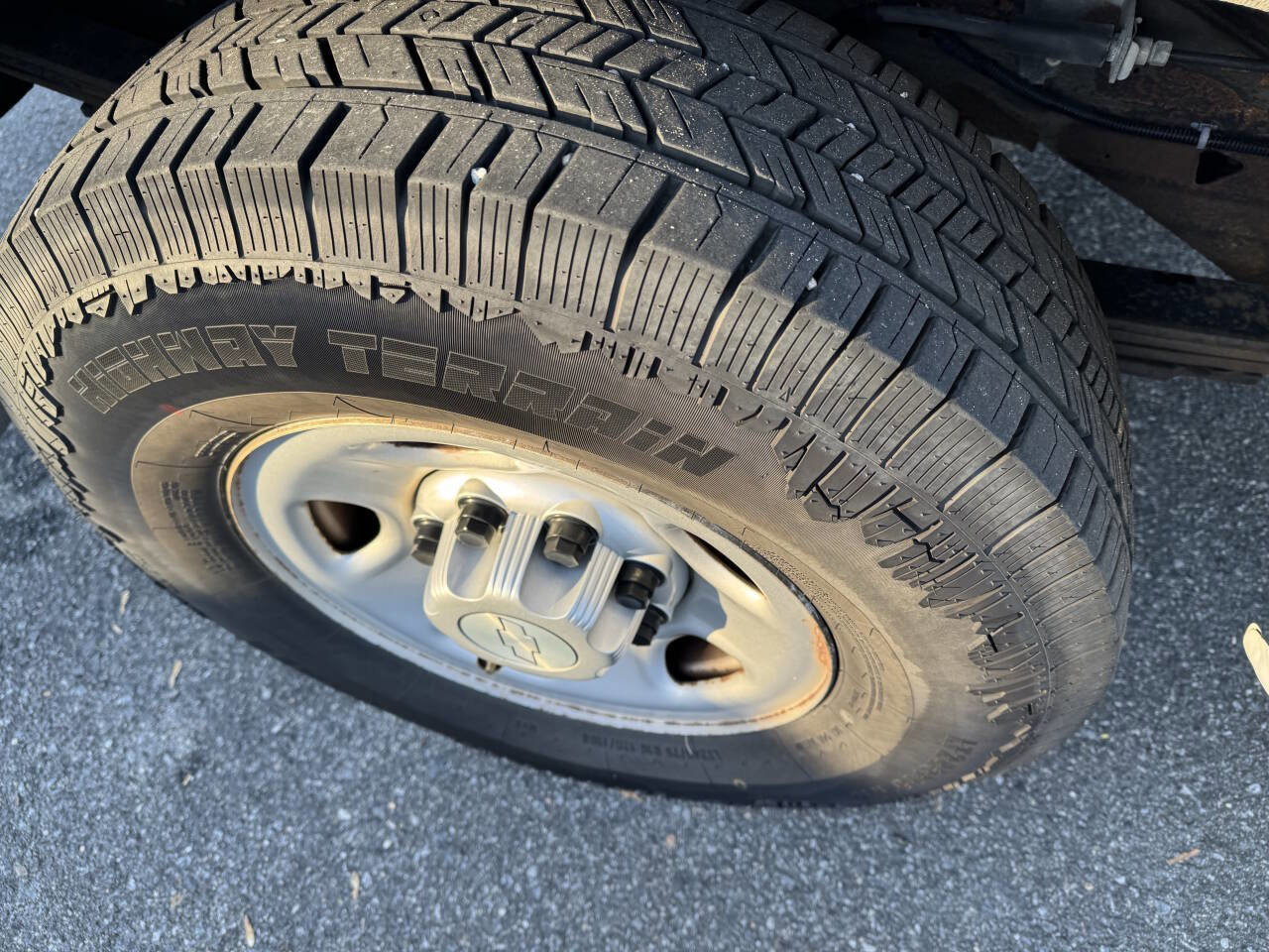 Used 2020 Chevrolet Express 2500 LS w/ Driver Convenience Package RWD image 17