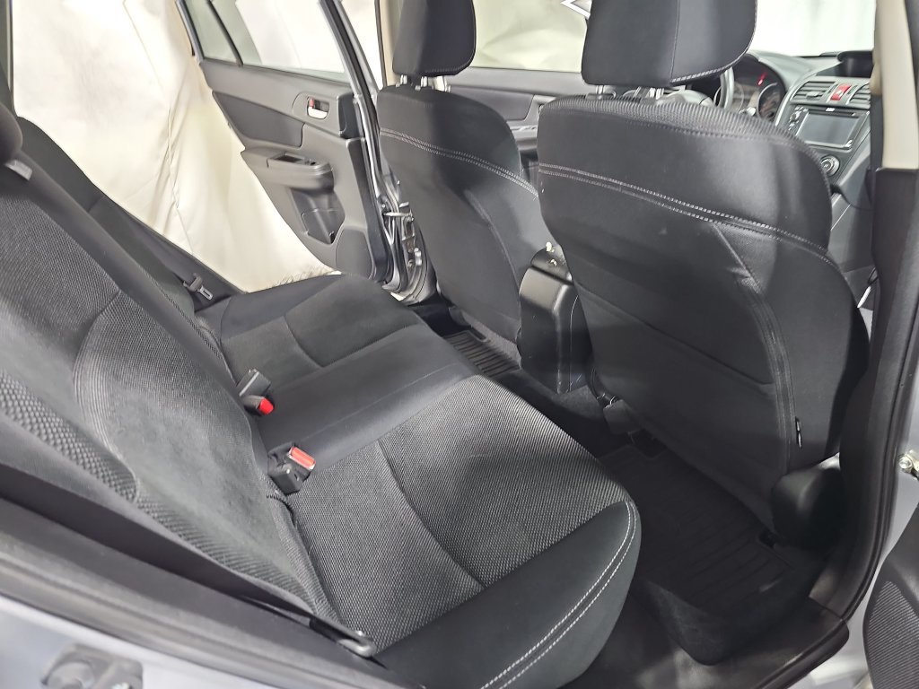 Used 2014 Subaru Crosstrek 2.0i Premium AWD/4WD image 11