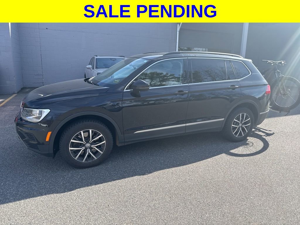 Used 2020 Volkswagen Tiguan SE w/ Panoramic Sunroof Package
