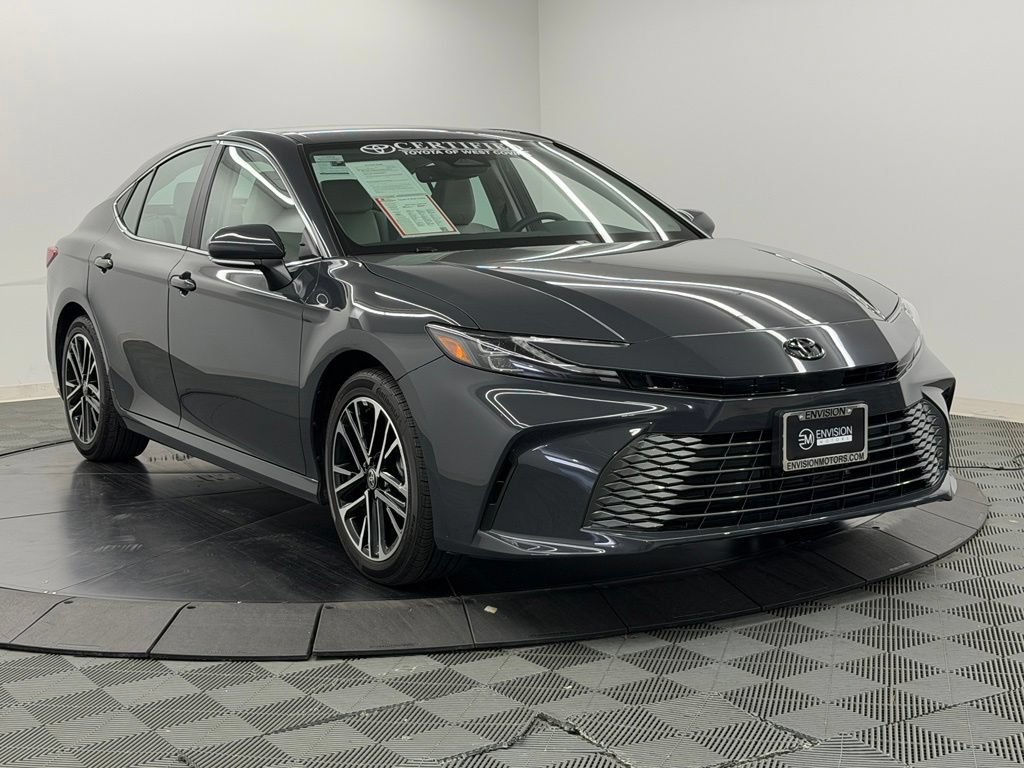Used 2026 Toyota Camry XLE FWD image 8