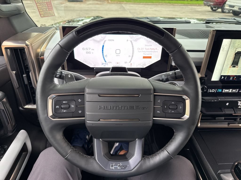 Used 2025 GMC Hummer EV 3X AWD/4WD image 32