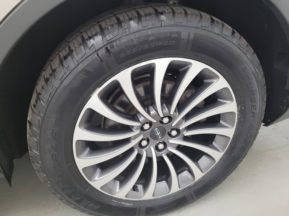 Used 2020 Lincoln Aviator Reserve w/ Elements Package Plus AWD/4WD image 31