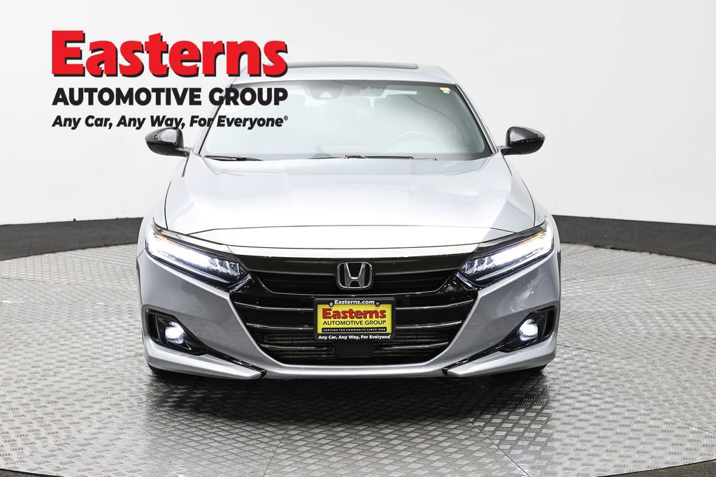 Used 2022 Honda Accord Sport image 2