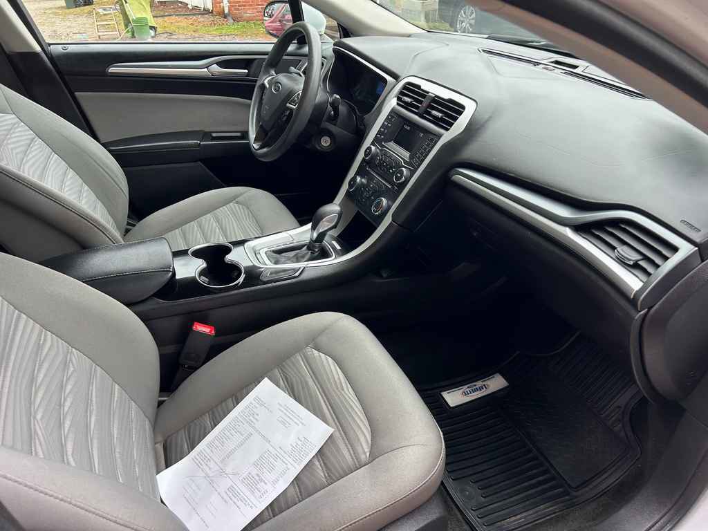 Used 2016 Ford Fusion S image 15