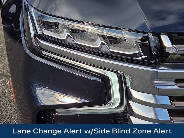 Used 2023 Chevrolet Tahoe High Country image 13