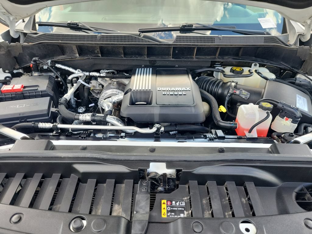 Used 2021 Chevrolet Silverado 1500 LT AWD/4WD image 22