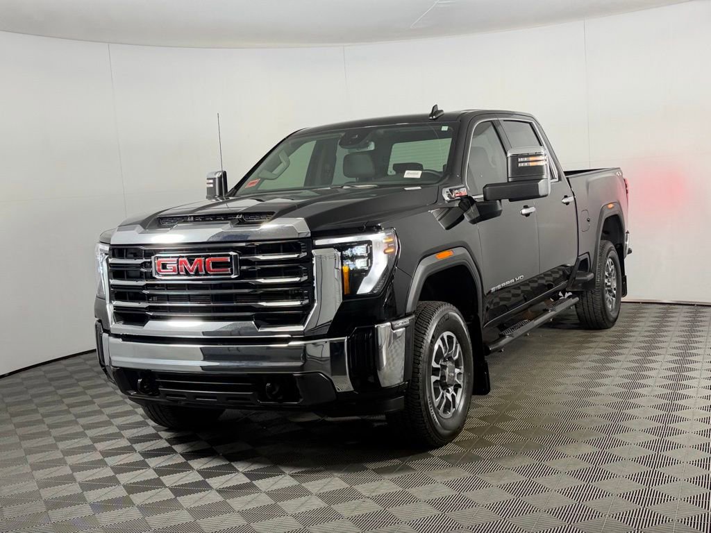 Used 2025 GMC Sierra 3500 SLT AWD/4WD image 3