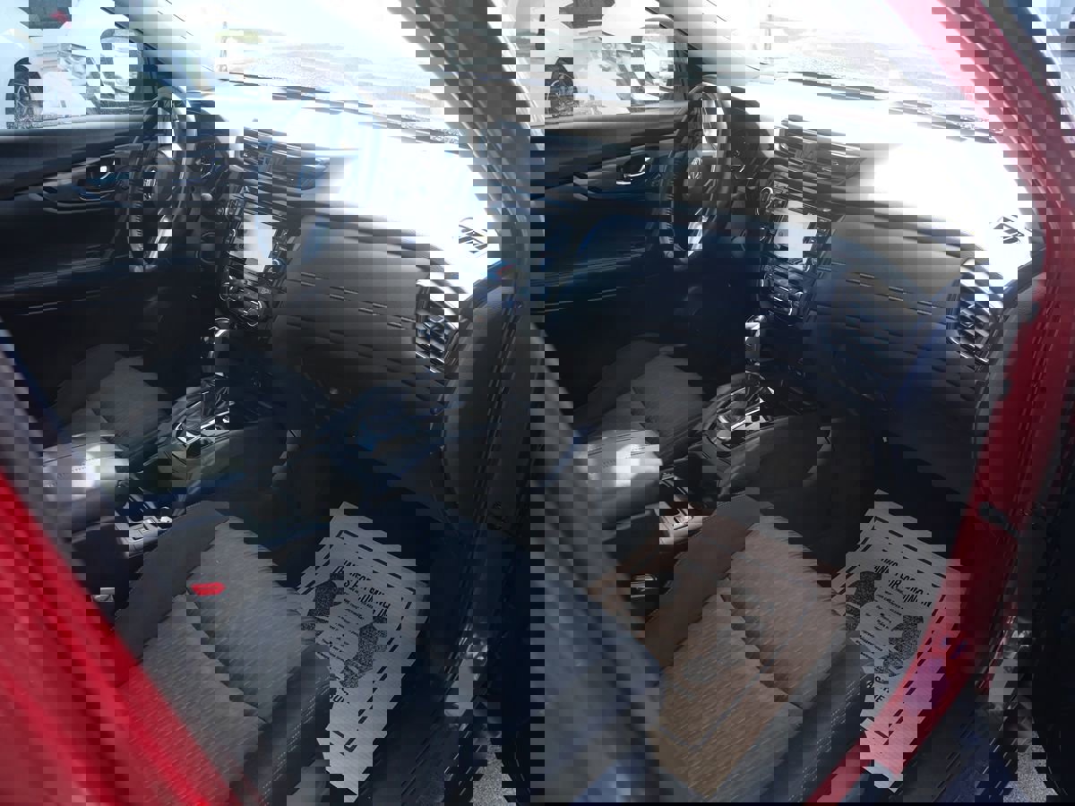 Used 2017 Nissan Rogue SV image 12