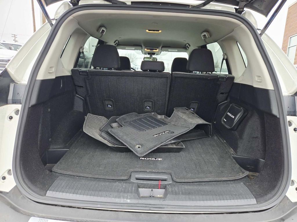 Used 2023 Nissan Rogue SV AWD/4WD image 13