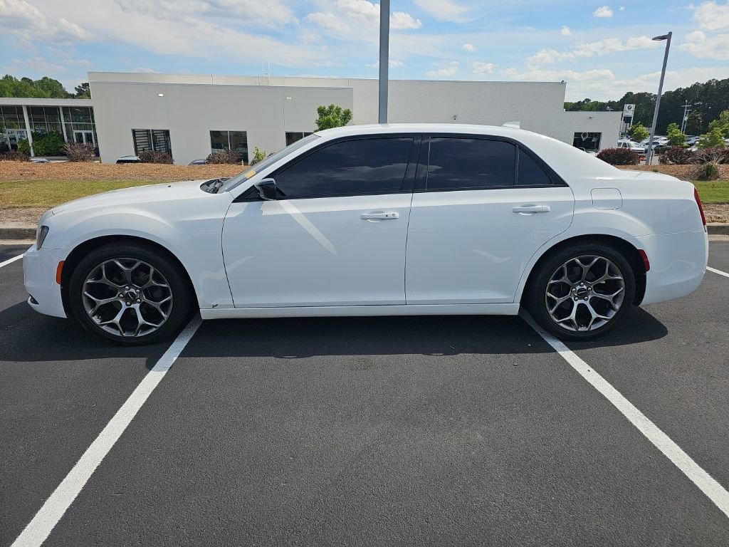 Used 2018 Chrysler 300 Touring w/ Sport Appearance Package RWD image 2