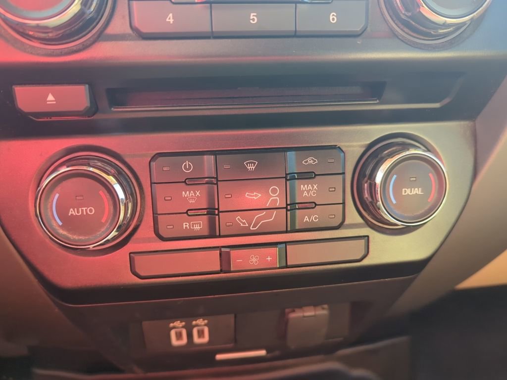 Used 2017 Ford F250 Lariat image 45