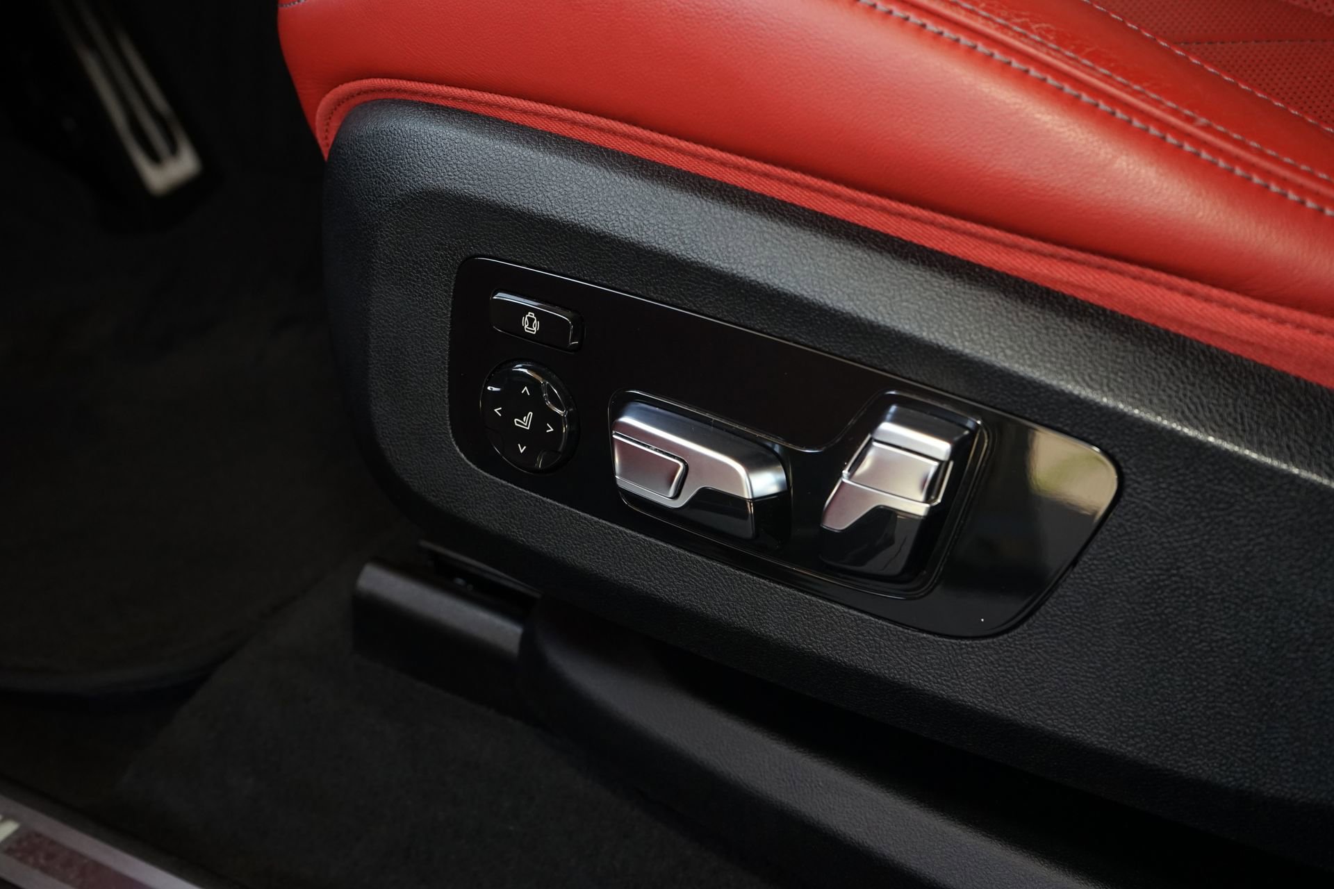 Used 2023 BMW XM AWD/4WD image 30