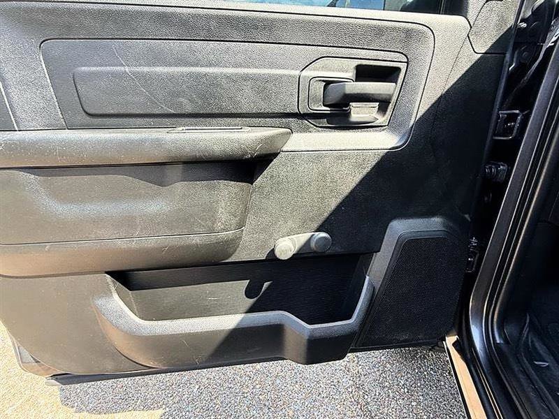 Used 2020 RAM 1500 Express w/ Express Value Package RWD image 18