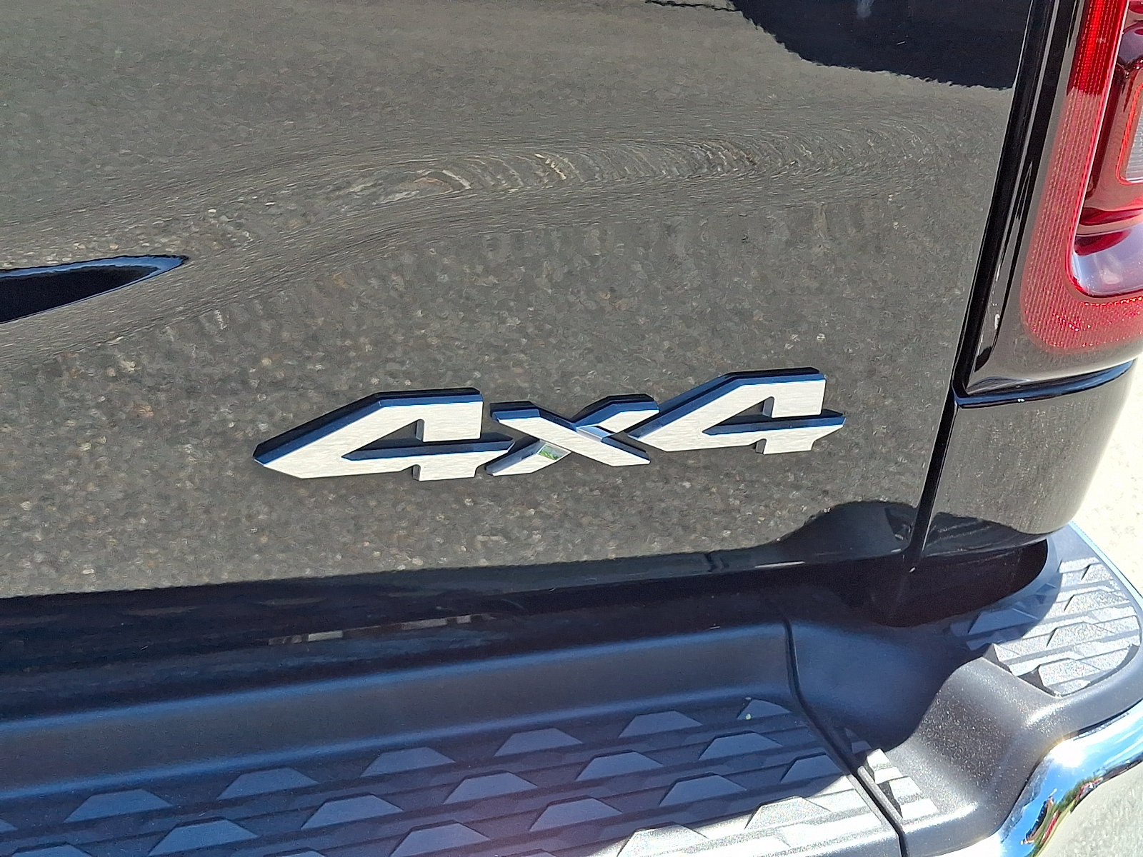 Used 2025 RAM 2500 Big Horn AWD/4WD image 31