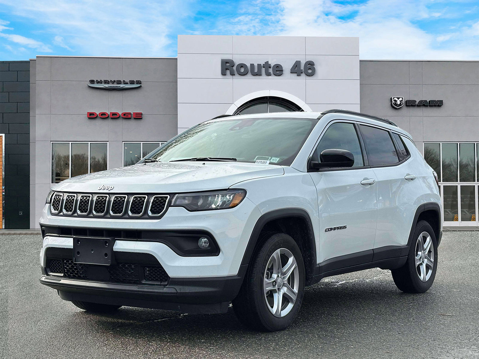 Used 2023 Jeep Compass Latitude w/ Convenience Group image 2