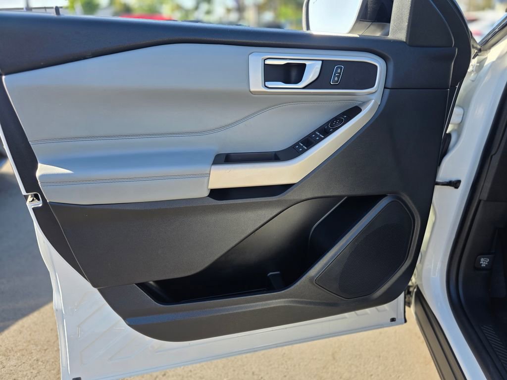 Used 2023 Ford Explorer XLT w/ Equipment Group 202A image 22