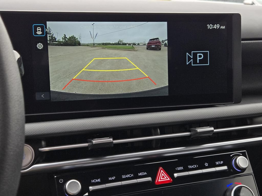Used 2025 Hyundai Santa Cruz SEL FWD image 13