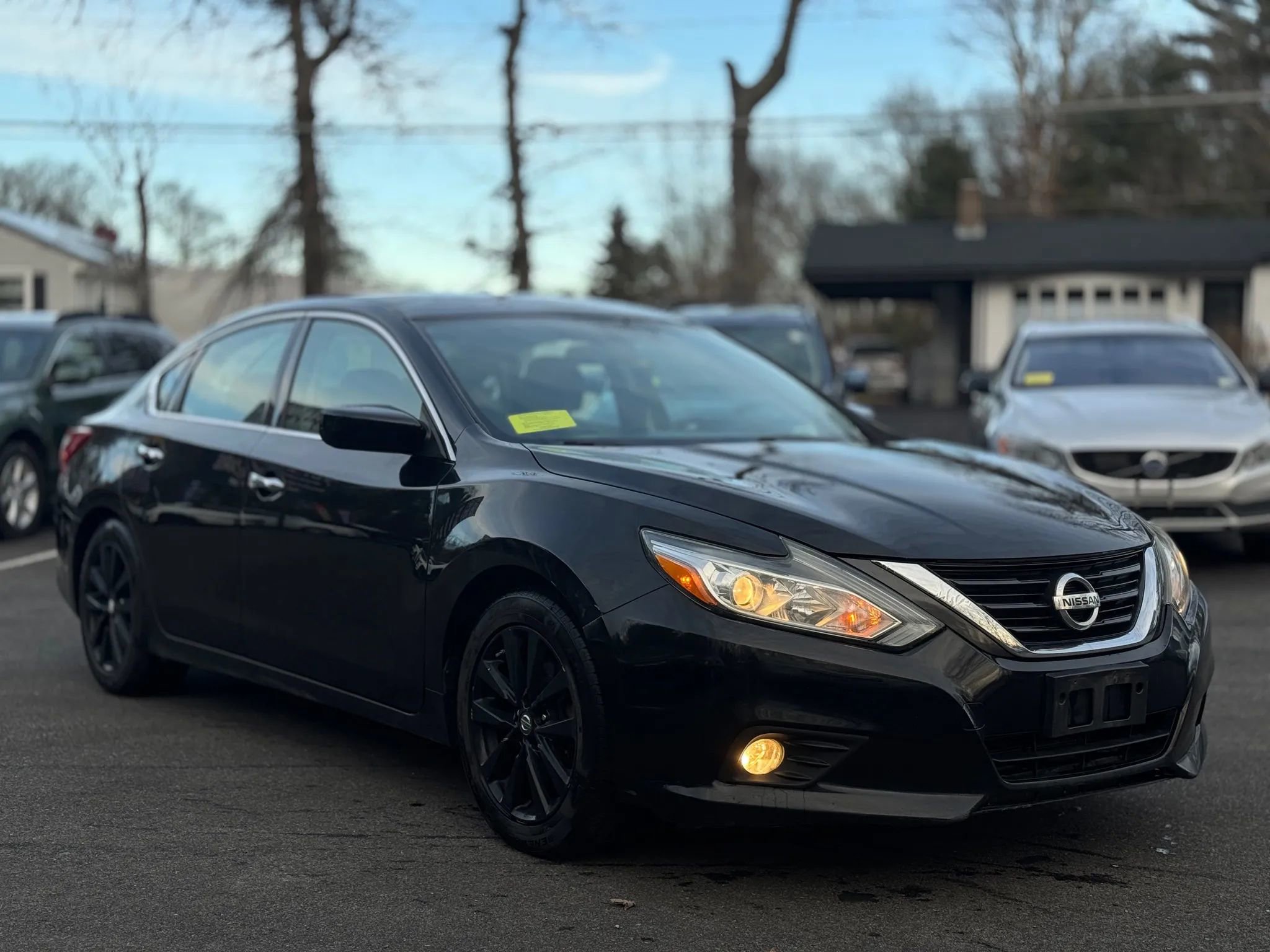 Used 2017 Nissan Altima 2.5 SV image 3