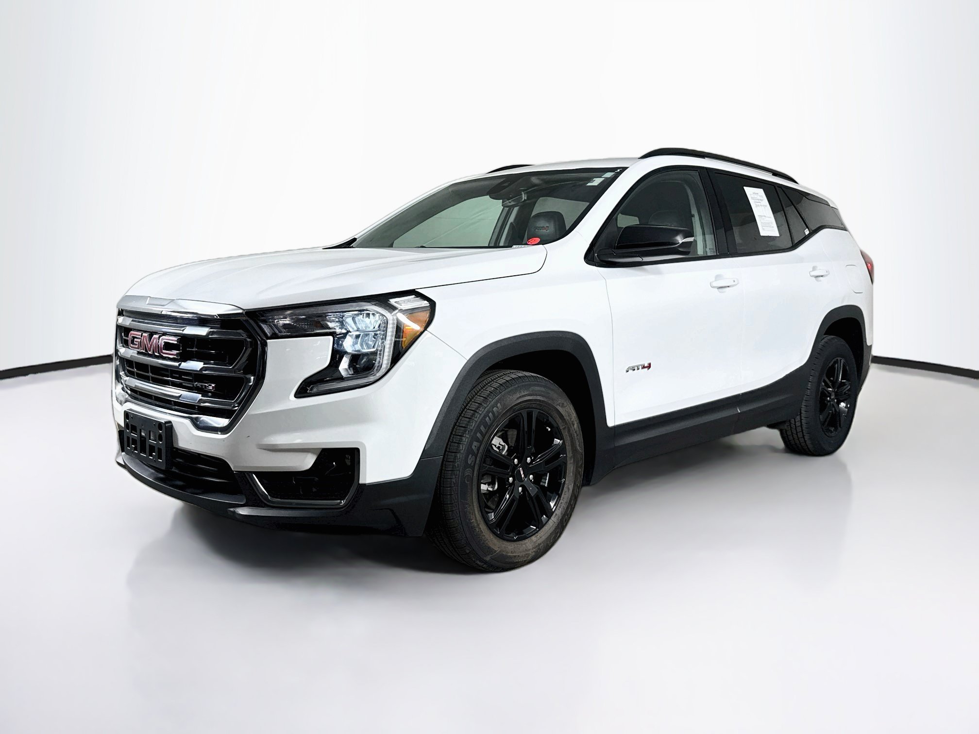 Used 2024 GMC Terrain AT4 AWD/4WD image 4