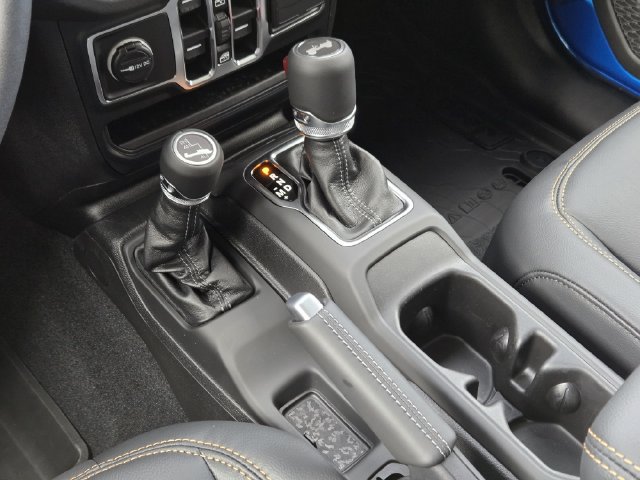 New 2027 Jeep Wrangler Unlimited Sahara AWD/4WD image 18