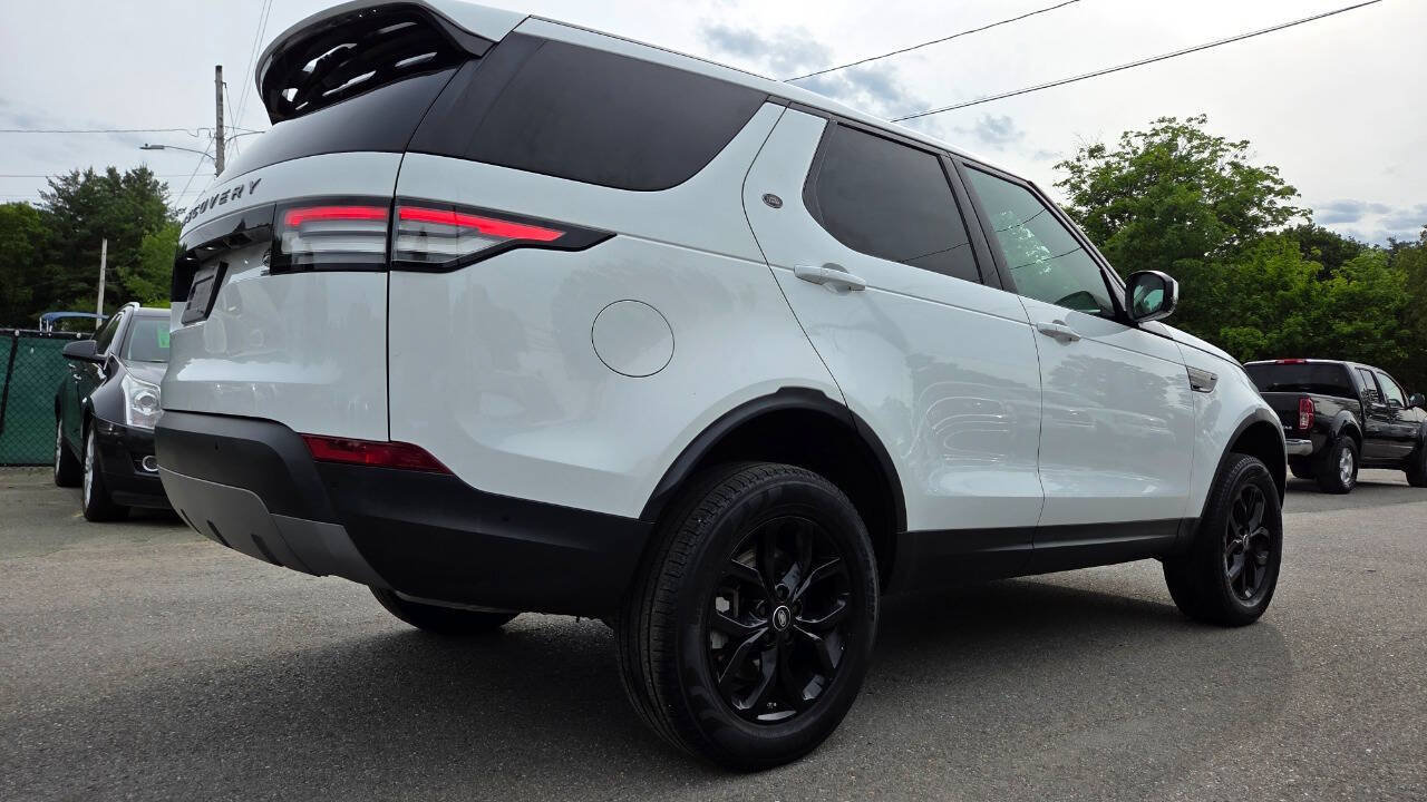 Used 2019 Land Rover Discovery SE AWD/4WD image 14