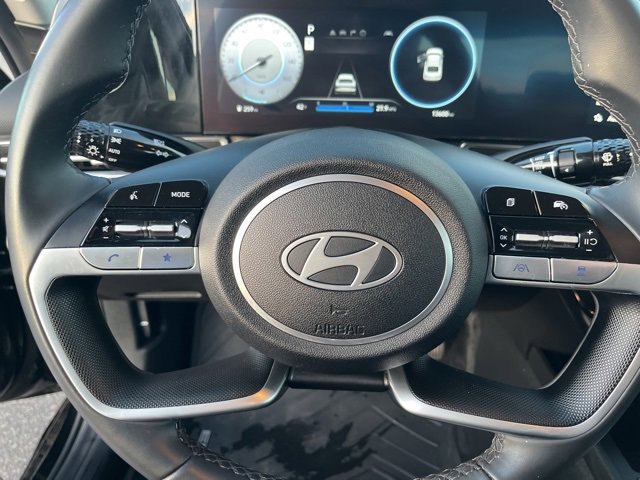 Used 2024 Hyundai Elantra SEL w/ Convenience Package image 12