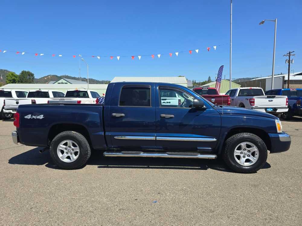 Used 2005 Dodge Dakota Laramie w/ Trailer Tow Group AWD/4WD image 6