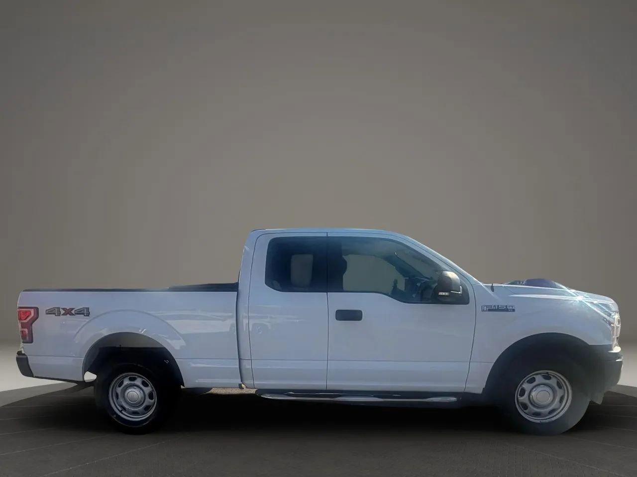 Used 2019 Ford F150 XL w/ Equipment Group 101A Mid AWD/4WD image 4