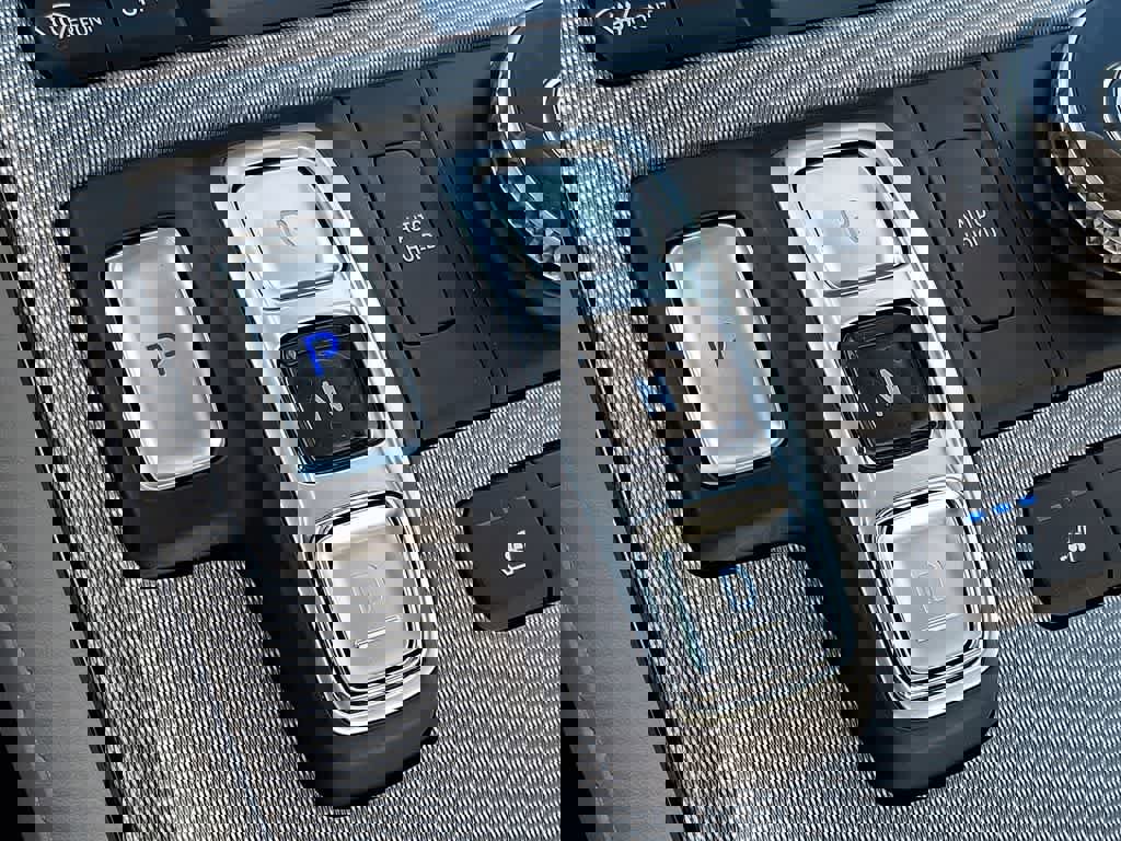 Used 2024 Hyundai Palisade Calligraphy image 15