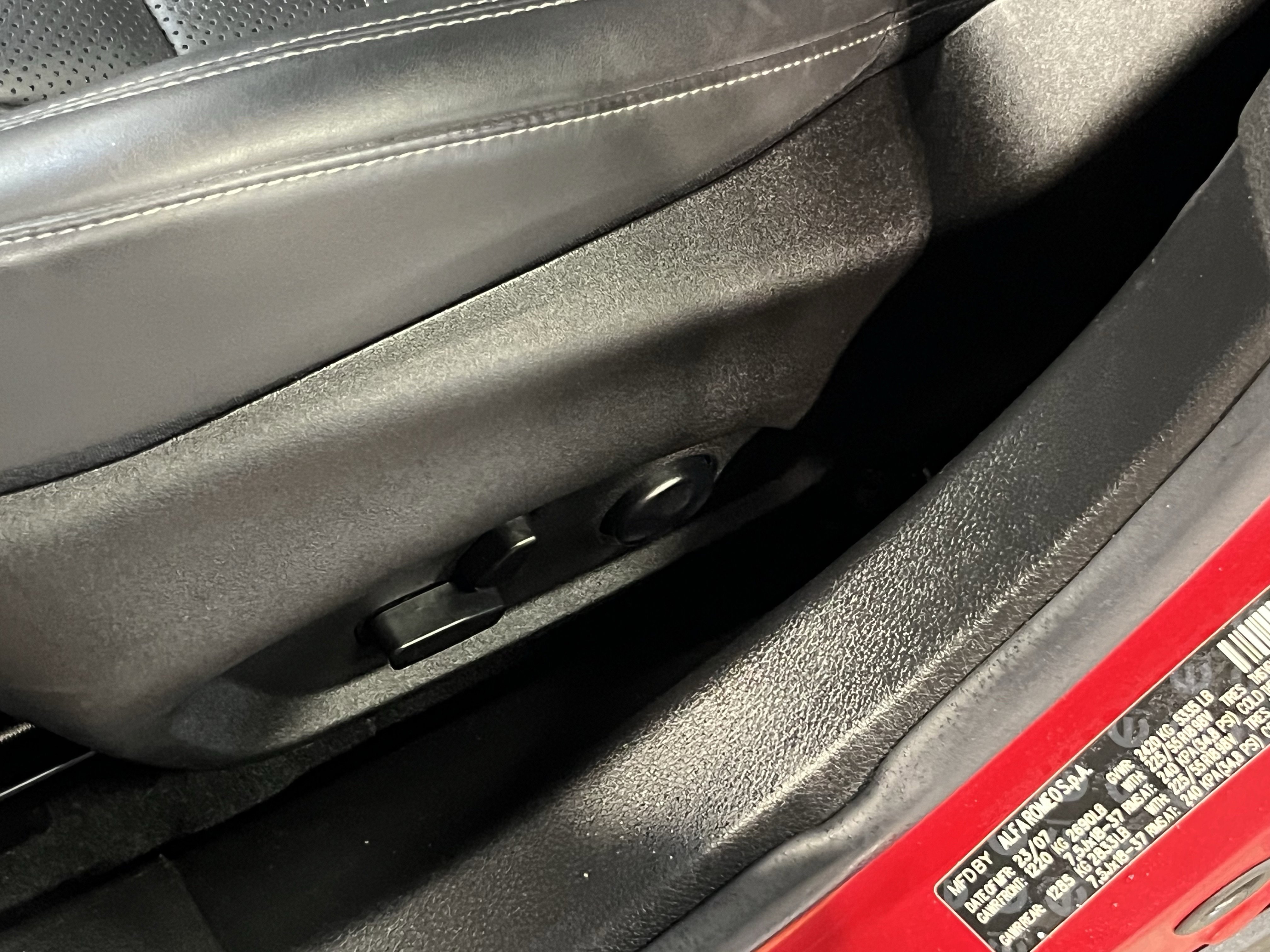 Used 2024 Alfa Romeo Tonale Ti w/ Premium Interior Package image 5