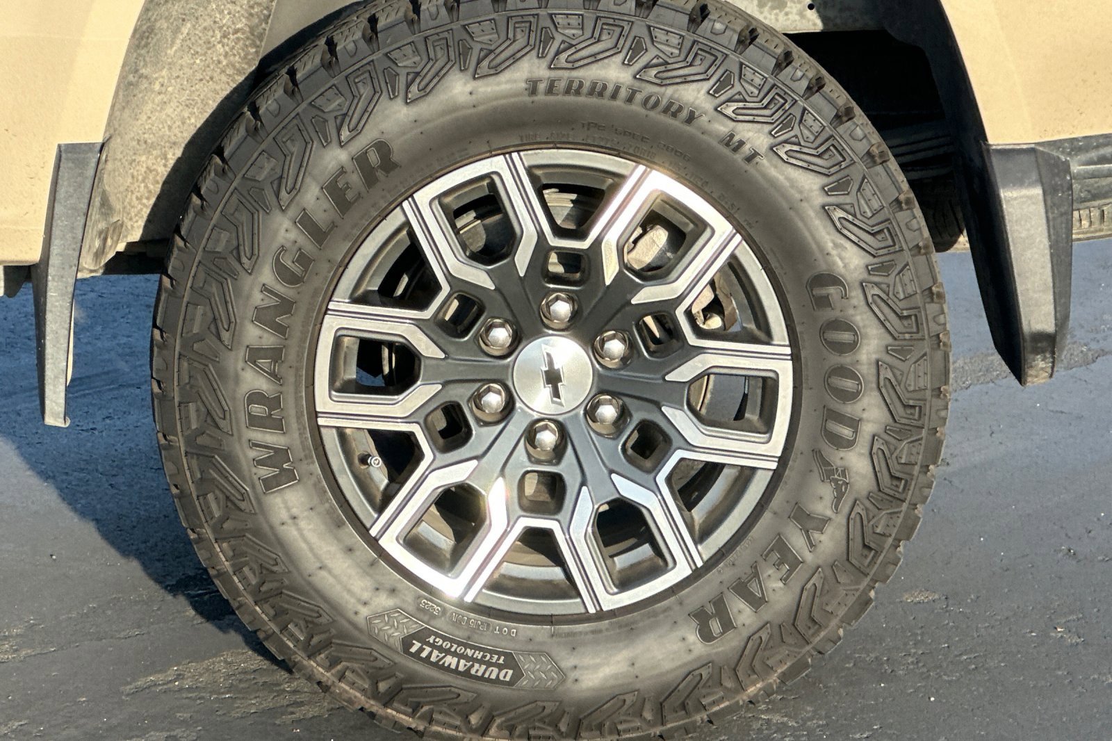 Certified 2024 Chevrolet Colorado Z71 w/ Z71 Convenience Package 2 image 45