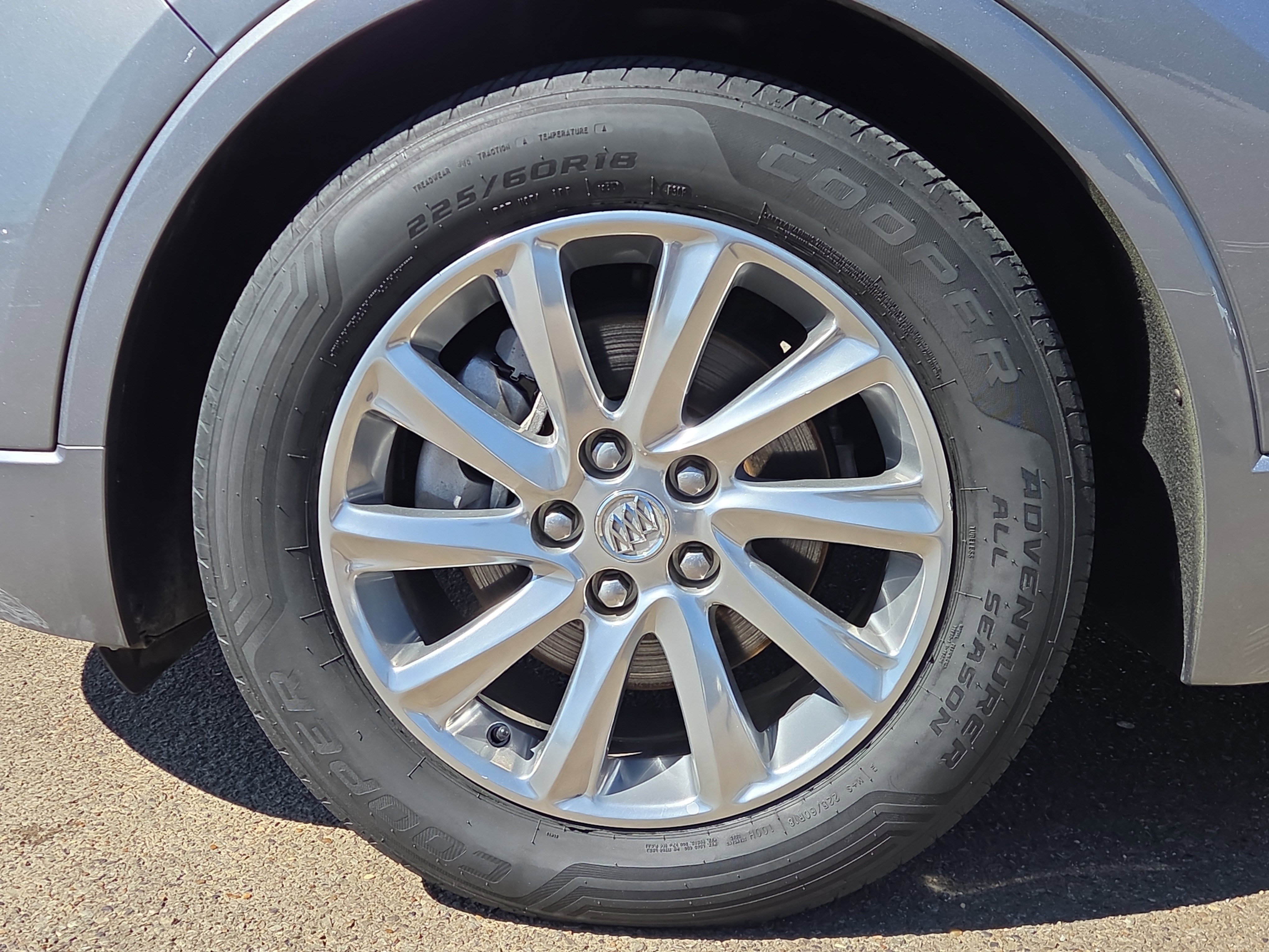 Used 2020 Buick Envision Essence FWD image 9