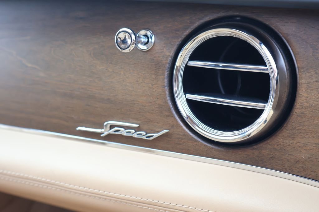 Used 2023 Bentley Bentayga Speed AWD/4WD image 23