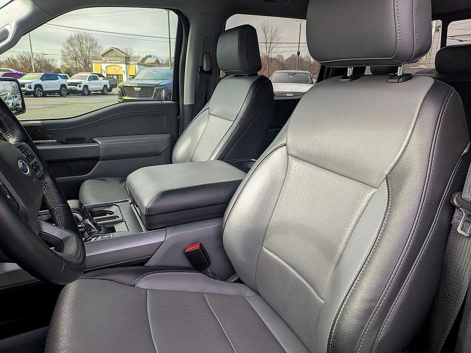 Used 2021 Ford F150 Lariat w/ Equipment Group 502A High image 11