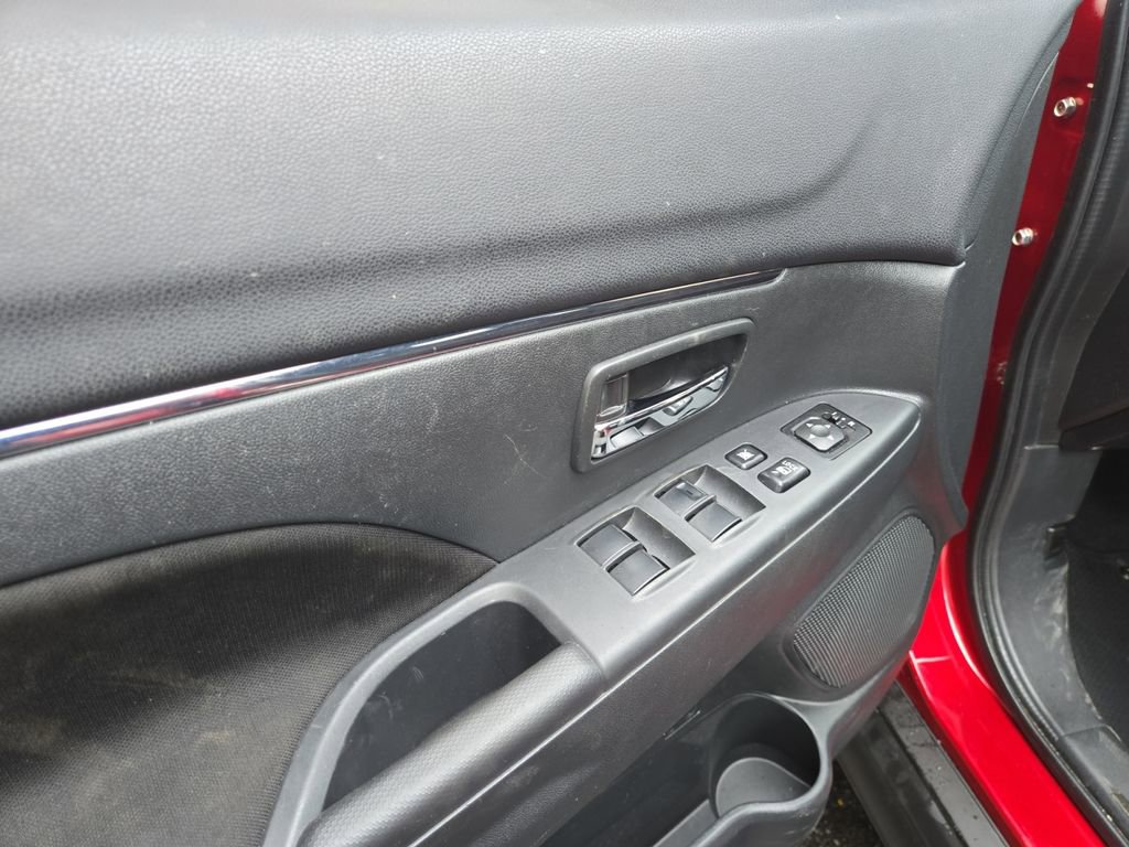 Used 2024 Mitsubishi Outlander Sport AWD image 14