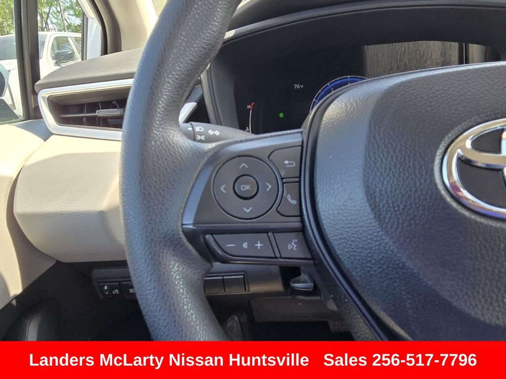 Used 2026 Toyota Corolla LE FWD image 23
